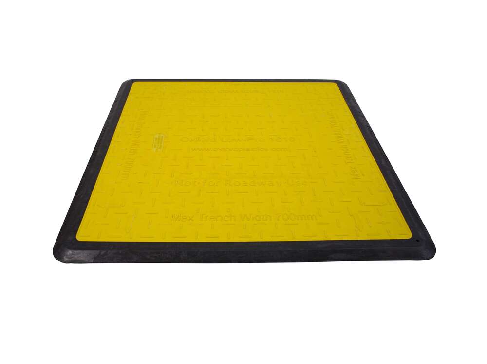 Image du produit PLAQUE PASSAGE PIETON 160X122CM JAUNE SECURITE 400 KG