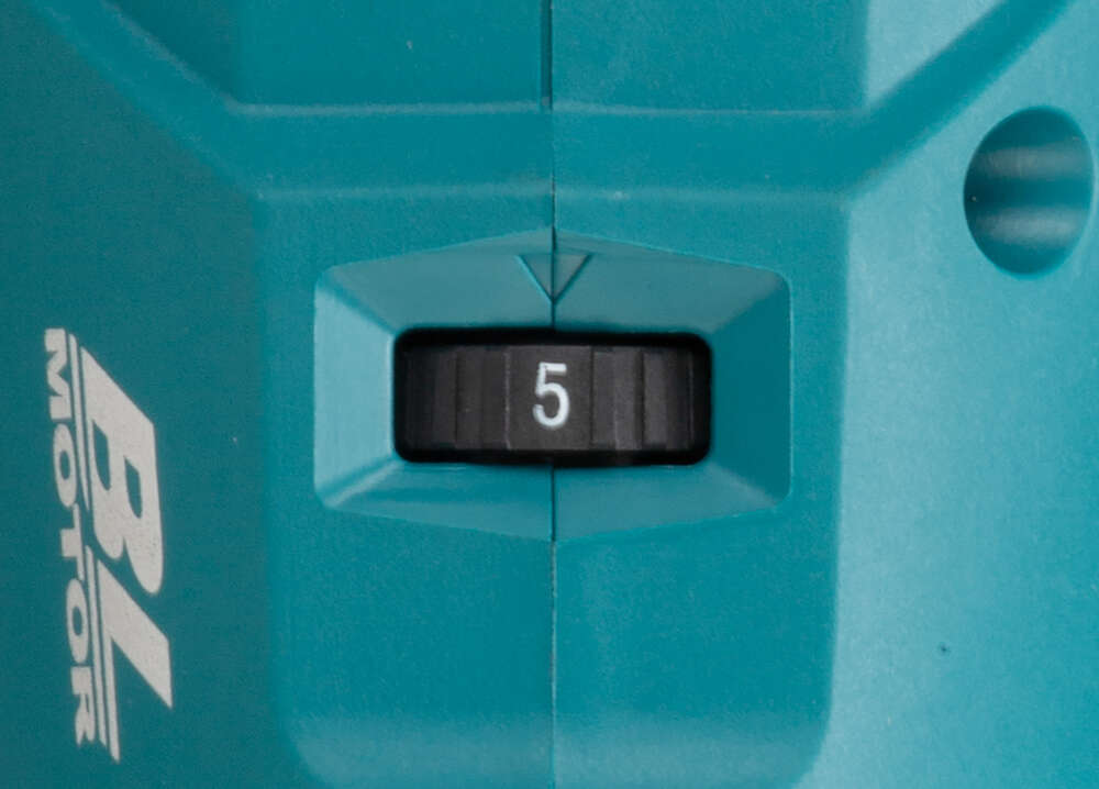 Image du produit SCIE RECIPRO MAKITA JR003GZ 40V COUPE CHAINE 220 MM MAXI SANS BATTERIE