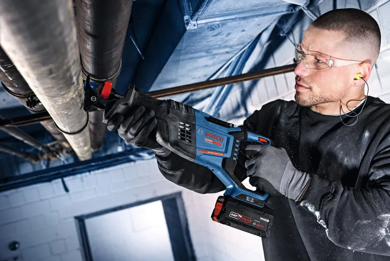Image du produit SCIE SABRE BOSCH EXSA18V-32 C EXPERT SANS BATTERIE EN L-BOXX