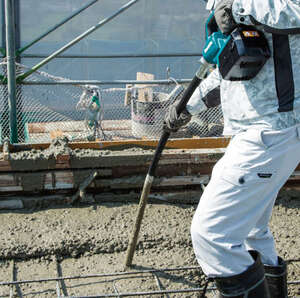 Image produit VIBREUR BETON MAKITA VR003GZ 1200MM 40V MAX
